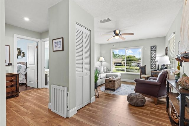1147 SLEEPY HOLLOW COURT, Venice, FL 34285