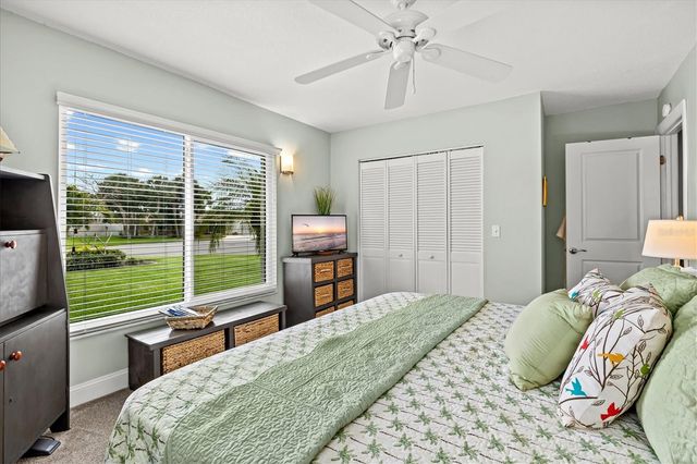 1147 SLEEPY HOLLOW COURT, Venice, FL 34285