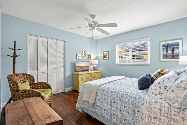 1147 SLEEPY HOLLOW COURT, Venice, FL 34285