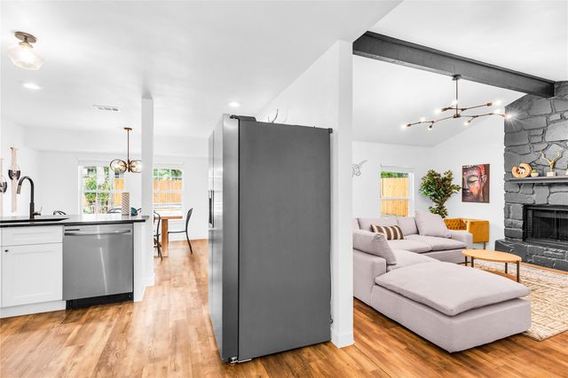 5106 Lambs LN, Austin, TX 78744