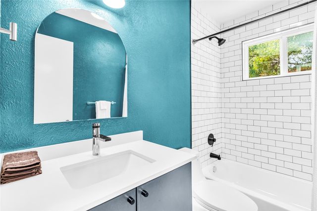 5106 Lambs LN, Austin, TX 78744