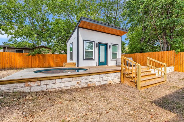 5106 Lambs LN, Austin, TX 78744