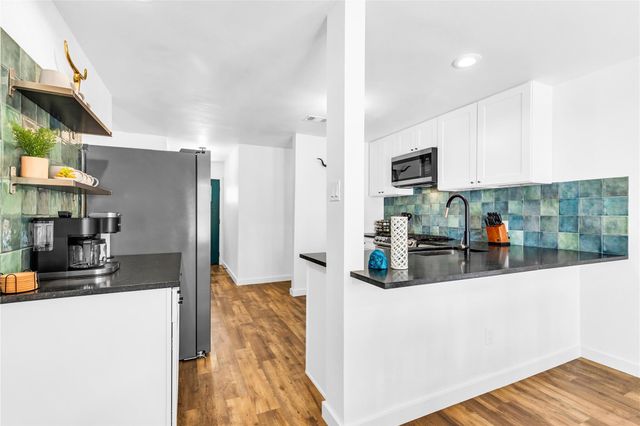 5106 Lambs LN, Austin, TX 78744