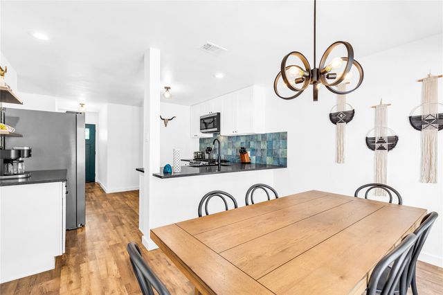 5106 Lambs LN, Austin, TX 78744