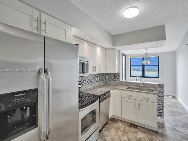 105 Lake Emerald Dr 508, Oakland Park, FL 33309