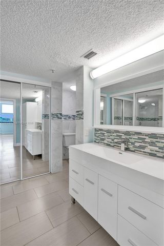 105 Lake Emerald Dr 508, Oakland Park, FL 33309