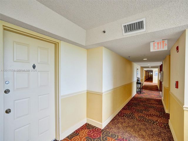 105 Lake Emerald Dr 508, Oakland Park, FL 33309