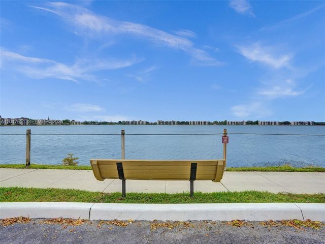 105 Lake Emerald Dr 508, Oakland Park, FL 33309