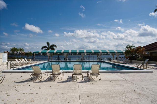 105 Lake Emerald Dr 508, Oakland Park, FL 33309
