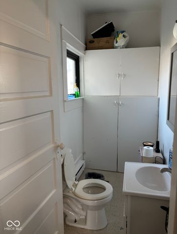 2915 E Lynn Street, Anderson, IN 46016