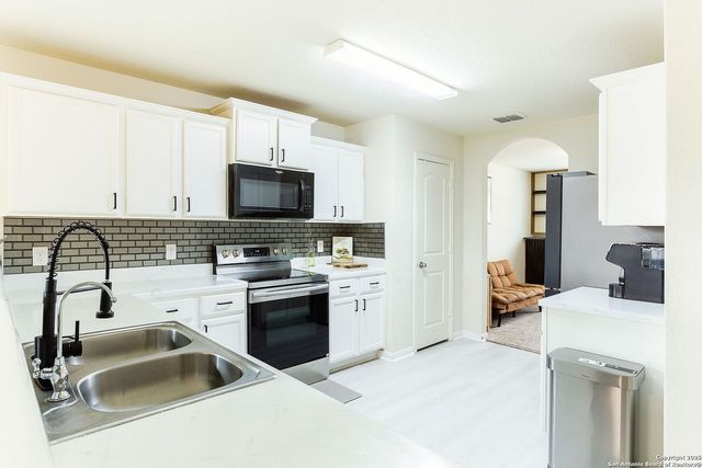 2930 emery, San Antonio, TX 78222