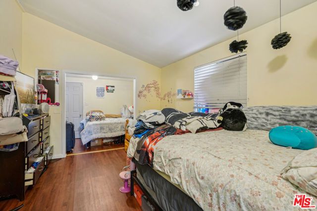 1158 N Kenmore Avenue, Los Angeles, CA 90029