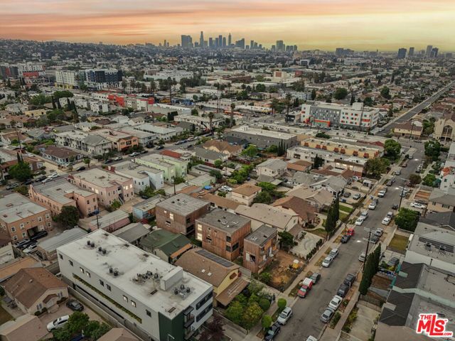 1158 N Kenmore Avenue, Los Angeles, CA 90029