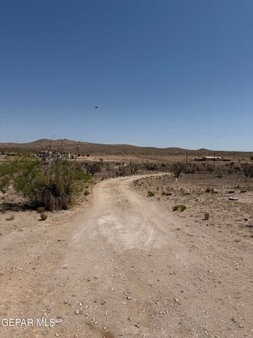 19610 Gary Lee Avenue, El Paso, TX 79938