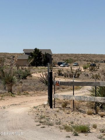 19610 Gary Lee Avenue, El Paso, TX 79938