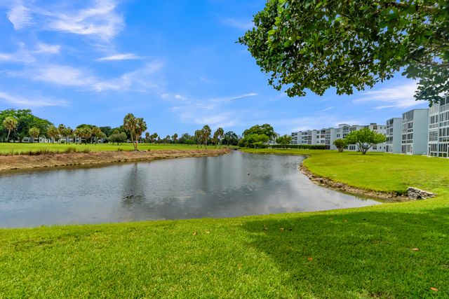 7608 NW 18th Street 108, Margate, FL 33063