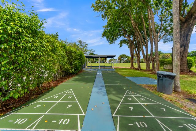 7608 NW 18th Street 108, Margate, FL 33063