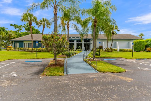 7608 NW 18th Street 108, Margate, FL 33063
