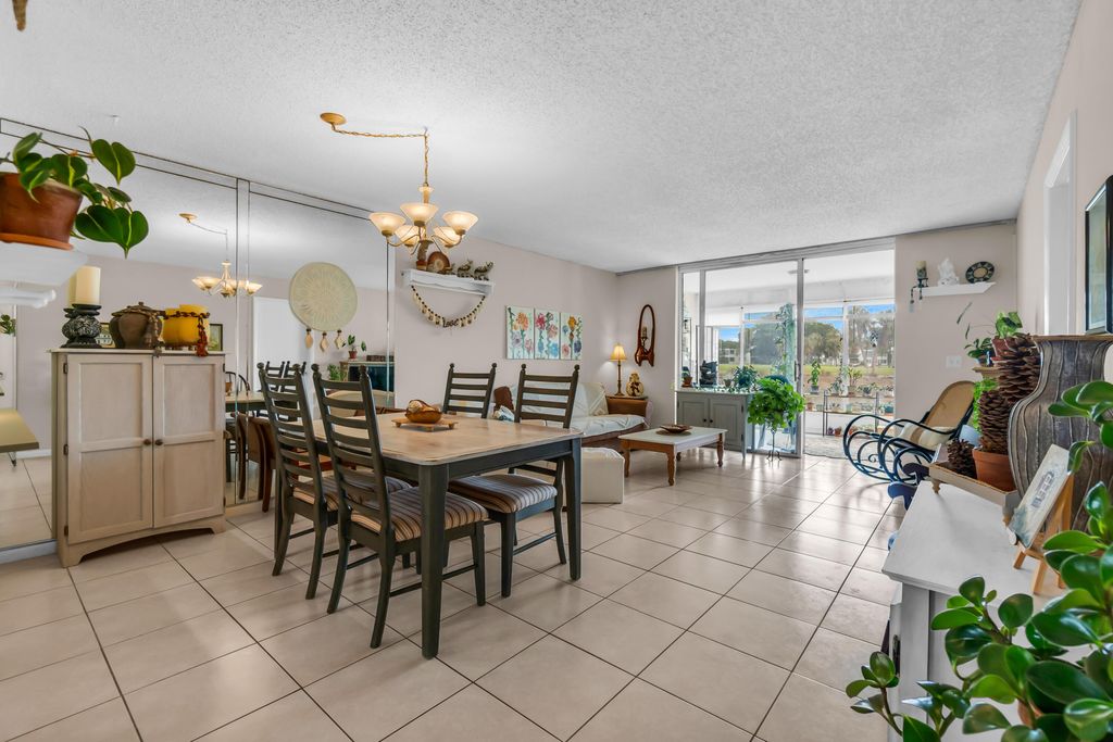 7608 NW 18th Street 108, Margate, FL 33063