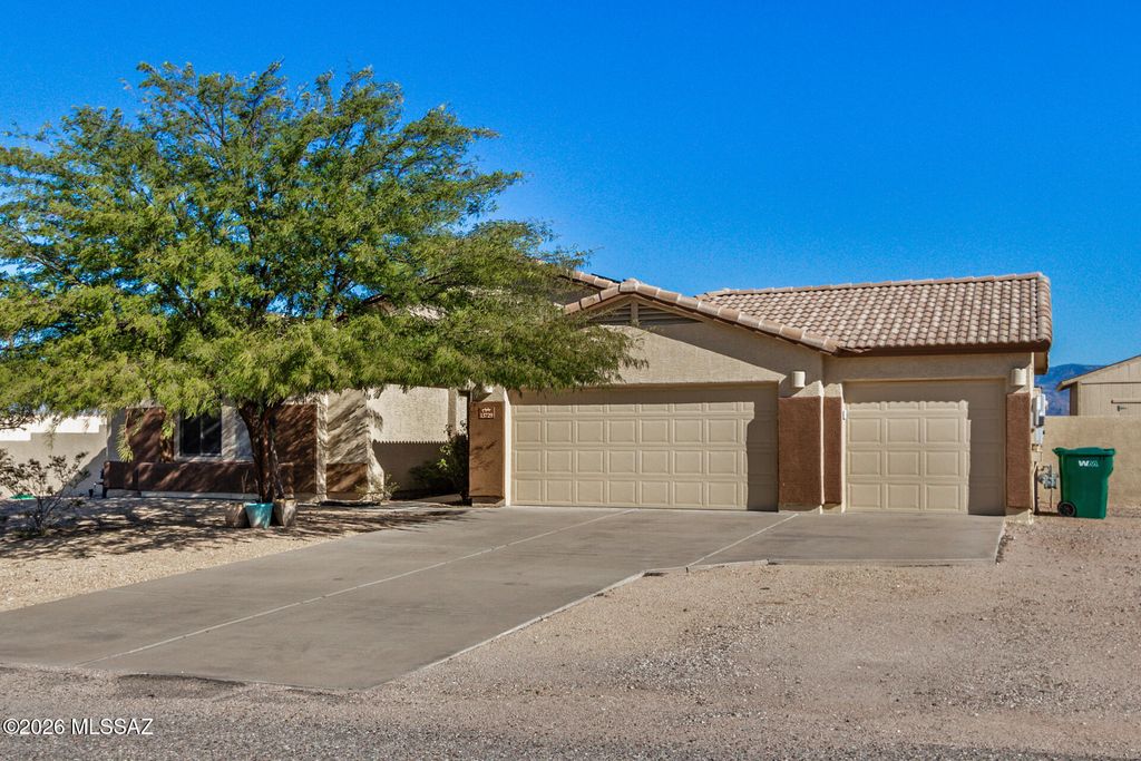 13729 E Windswept Way, Vail, AZ 85641