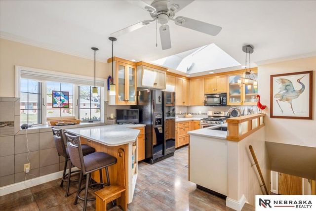 2925 Kucera Drive, Lincoln, NE 68502