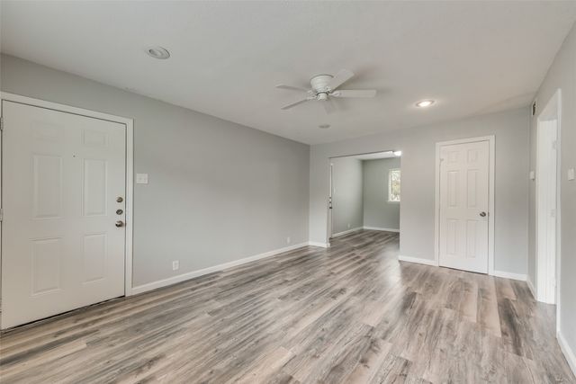 4718 Reiger Avenue 212, Dallas, TX 75246