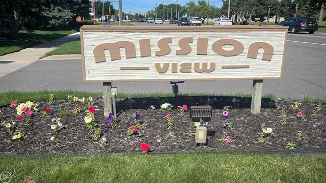 35914 Fierimonte Drive, Clinton Twp, MI 48035