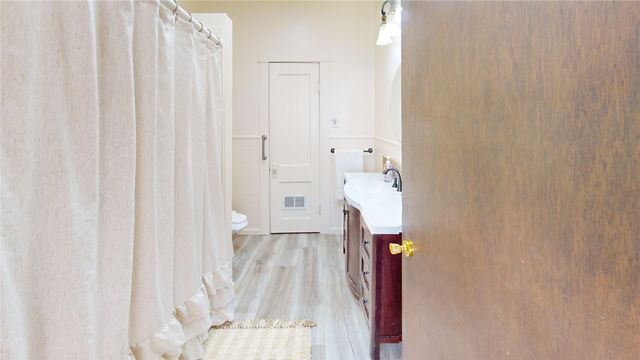 1308 S Cypress, Brady, TX 76825