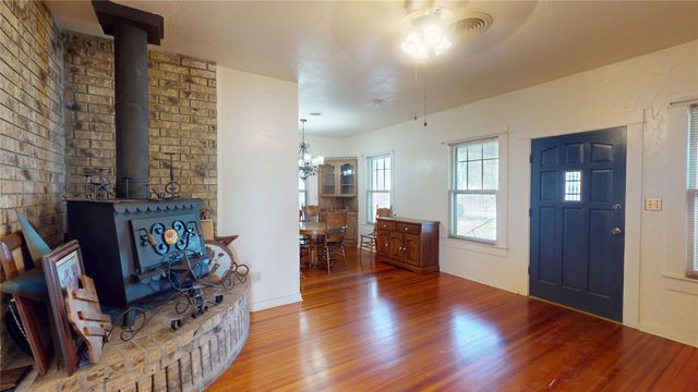 1308 S Cypress, Brady, TX 76825