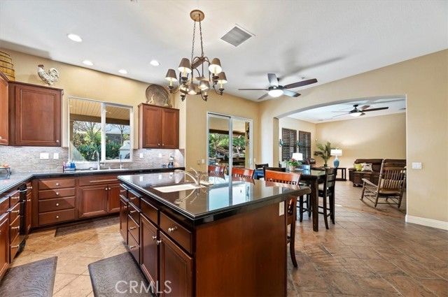 1062 Rancho Valencia, Riverside, CA 92508