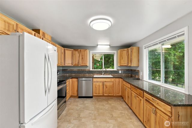 41212 268th Avenue SE, Enumclaw, WA 98022