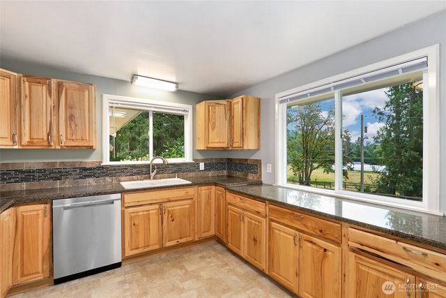 41212 268th Avenue SE, Enumclaw, WA 98022