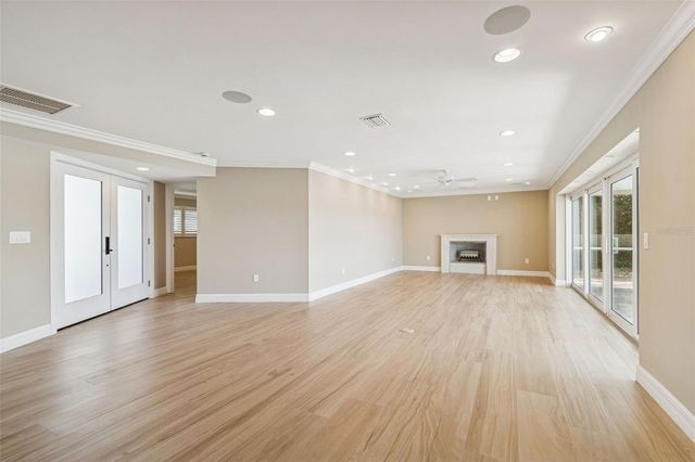 7864 9TH AVENUE S, St Petersburg, FL 33707