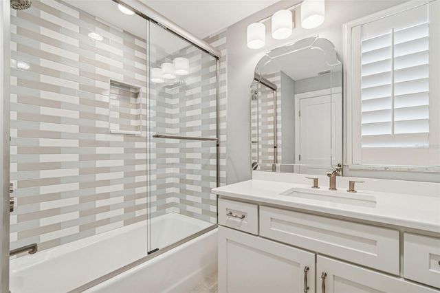 7864 9TH AVENUE S, St Petersburg, FL 33707