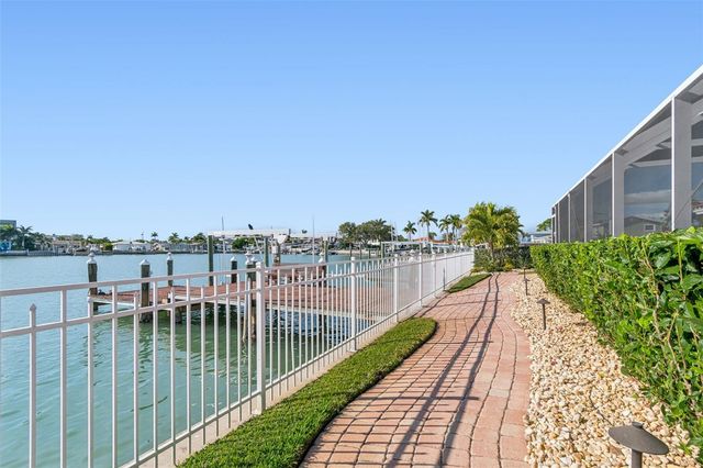 7864 9TH AVENUE S, St Petersburg, FL 33707