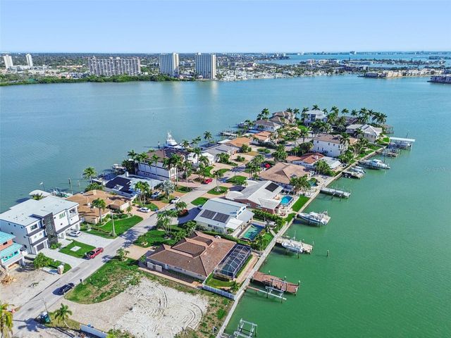 7864 9TH AVENUE S, St Petersburg, FL 33707