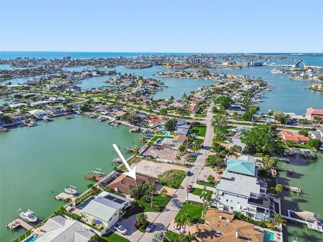 7864 9TH AVENUE S, St Petersburg, FL 33707