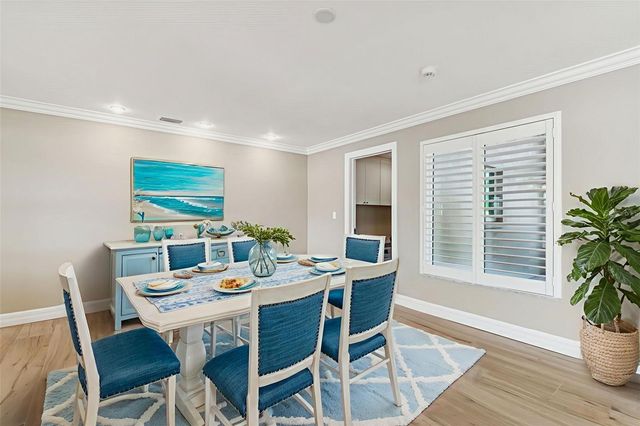 7864 9TH AVENUE S, St Petersburg, FL 33707