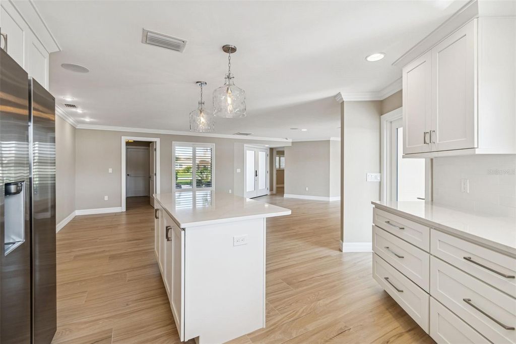 Image 20 of property listing at 7864 9TH AVENUE S, St Petersburg, FL 33707