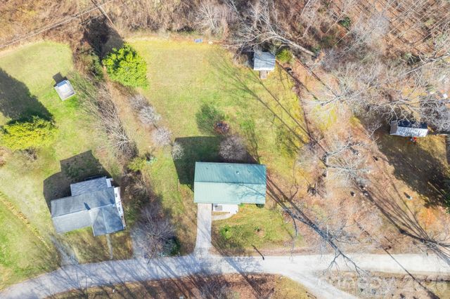 225 Baxter Street, Morganton, NC 28655