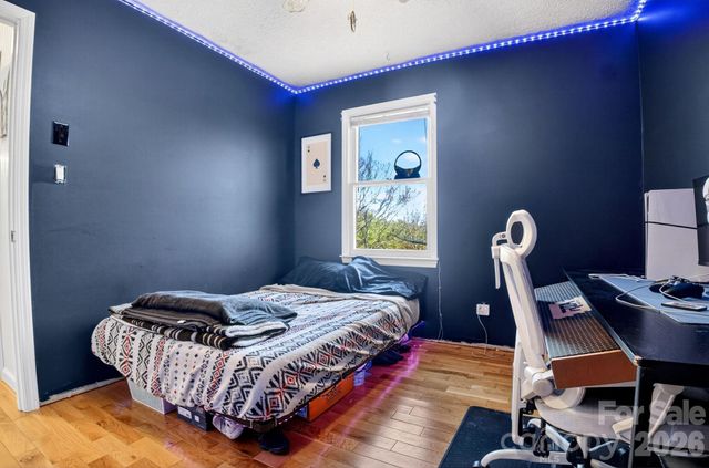 225 Baxter Street, Morganton, NC 28655