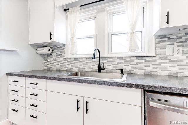 1368 Northway Street, Ferndale, MI 48220