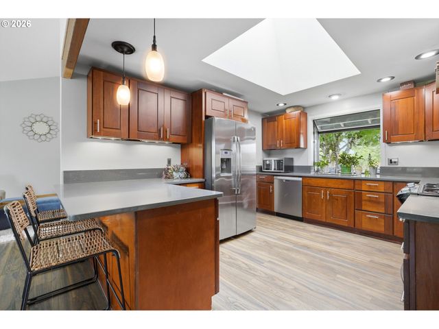 14705 Nw RIDGETOP Ct, Beaverton, OR 97006