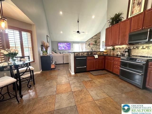 305 Indigo Way, Upper Macungie Twp, PA 18104