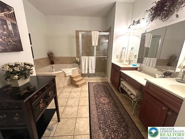 305 Indigo Way, Upper Macungie Twp, PA 18104