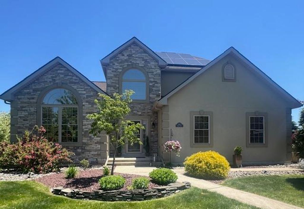 305 Indigo Way, Upper Macungie Twp, PA 18104