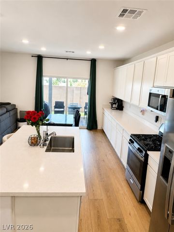 375 Great Ocean Avenue, North Las Vegas, NV 89084
