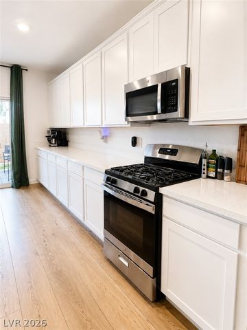 375 Great Ocean Avenue, North Las Vegas, NV 89084