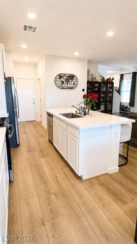 375 Great Ocean Avenue, North Las Vegas, NV 89084