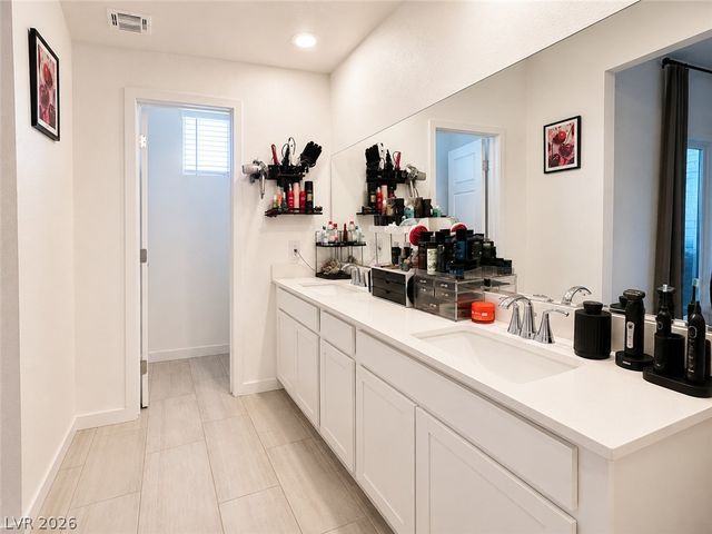 375 Great Ocean Avenue, North Las Vegas, NV 89084